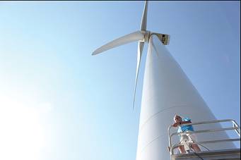 0921-AVERMONT-VERMONT-GREEN-ENERGY-windmill[1]